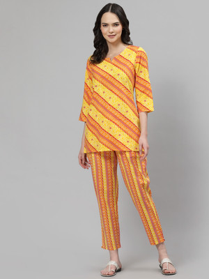 oceanabode Women Printed Green Top & Pyjama Set