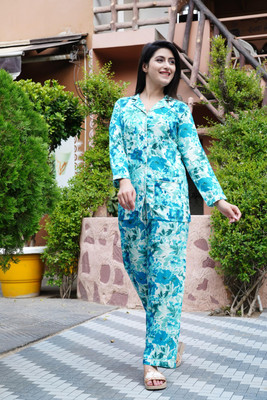 PRADHRUHE Women Printed Blue Night Suit Set