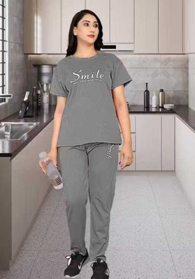 desai Women Solid Grey Night Suit Set