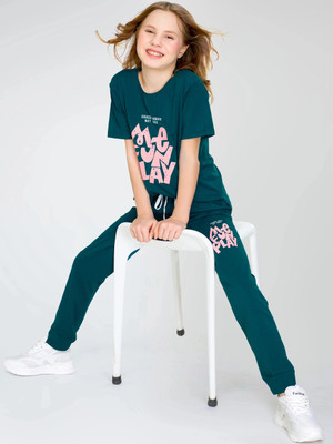 ZEYO Girls Conversational Green Top & Pyjama Set