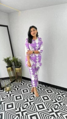MID CREATION Women Printed Purple Top & Pyjama Set