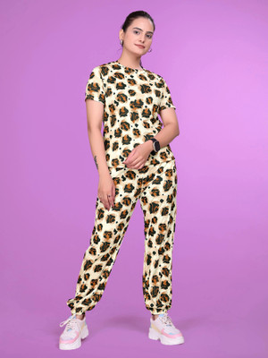 DreamBe Women Printed Black, Yellow Top & Pyjama Set