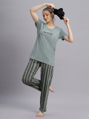 DZZO Women Printed Green Top & Pyjama Set