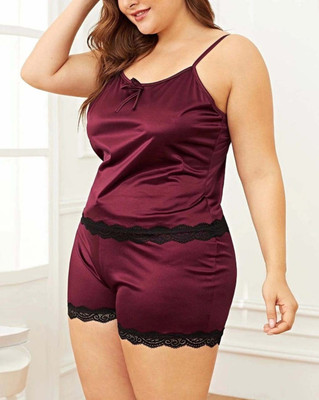 Vastly Women Solid Maroon Top & Shorts Set