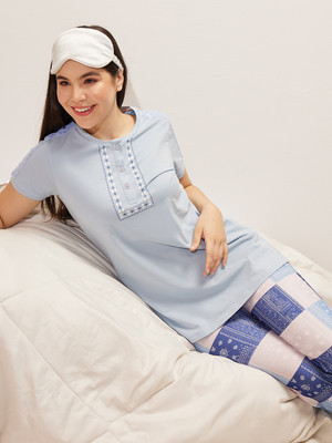 SWEET DREAMS Women Printed Blue Top & Pyjama Set