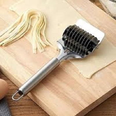 Qinitzz Noodle Maker Roller Pastry Cutter