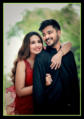 PRAJAPATIFRAMES Wood Wall Photo Frame(Black, 1 Photo(s), size 12*9 (A4 size), sand photo-9549340351, Customised photo)