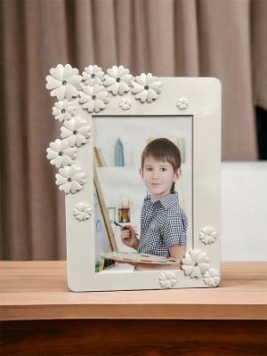 Matripura Plastic Table Photo Frame(White, 1 Photo(s), 4X6 IN)