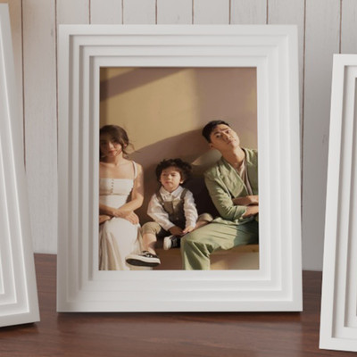 Art Street Wood Table Photo Frame(White, 1 Photo(s), 5x7 Inch)