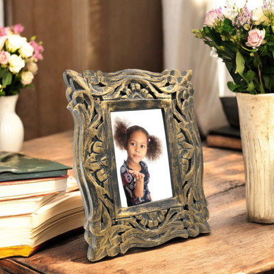 The Urban Store MDF Table Photo Frame(Gold, 1 Photo(s), 10 x 15)