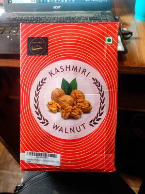 SNOW HILLS Kashmiri walnut dry fruits Walnuts