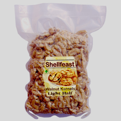 Shellfeast Walnuts Without Shell, Walnut Kernels Light Halves Walnuts(1 x 500 g)