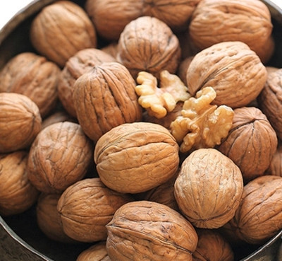ZION Walnuts 1kg Akhrot Paper Shell Inshell califonrina Sabut akhrot Walnuts(1 kg)