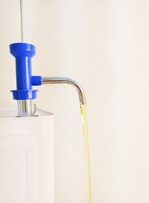 TaskTidy 2000 ml Cooking Oil Dispenser(Pack of 1)