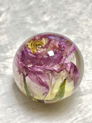 RoyalThum Resin Pink Rose Paperweight RTRPW01 Resin Paper Weights  with Glossy(Set Of 1, Pink Abstract)