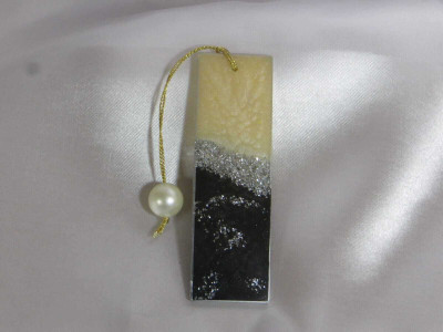 SN Resin White/Black Glass Paper Weights  with Glossy(Set Of 1, White/Black)