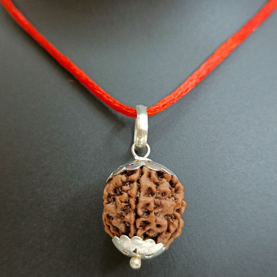 Shivtantra Neelkanth 7 Mukhi Nepali Rudraksha Made in German Silver Cap - Lab Certified Wood Pendant