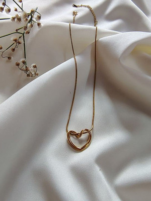 Sparqle Elegant Gold-Plated Heart Pendant with Anti-Tarnish Finish Gold-plated Stainless Steel Pendant