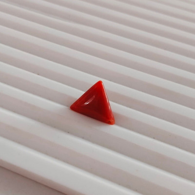 ceylonmines 5.5 Carat stone Red Coral Stone Moonga Triangle Shape Lab certified Coral Stone Pendant