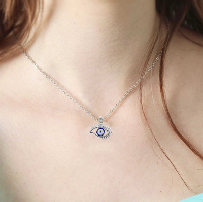 Stylewell Silver Valentine's Day AD Diamond/Nug Evil Eye Lashes Locket Pendant Necklace Silver Stainless Steel Locket Set