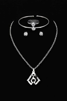 Ayushkamat Silver Crystal Alloy Locket Set