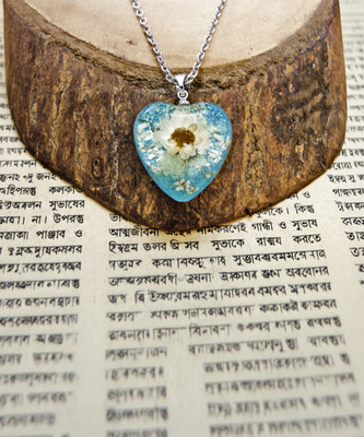 Varico Real Dried Flower Resin Heart Shape Pendent Necklace For Women Resin Pendant