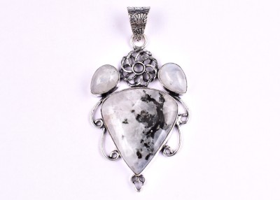 AAR Jewels Handcrafted Pendant Necklace Silver Moonstone Metal Pendant