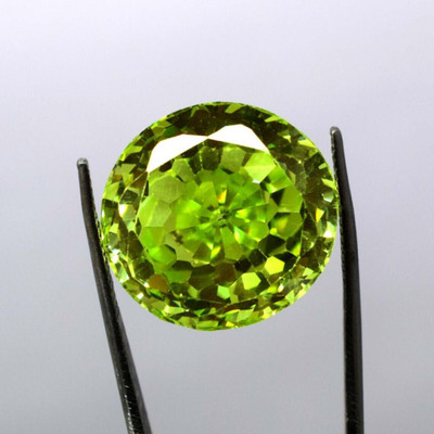 RATAN BAZAAR Peridot Stone