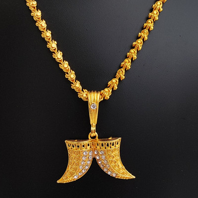 privyani Diomand nail with chandramukhi chain Gold-plated Brass Pendant Set
