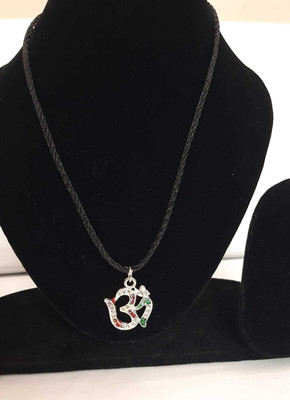 PLACIDO Stone Pendant Set