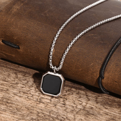 Velvet Jewelz Premium Trendy Black Pendant with Chain Silver Alloy