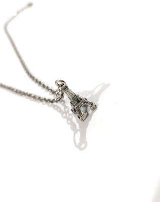 Vichitra Designs Eiffel tower 3D pendant Alloy
