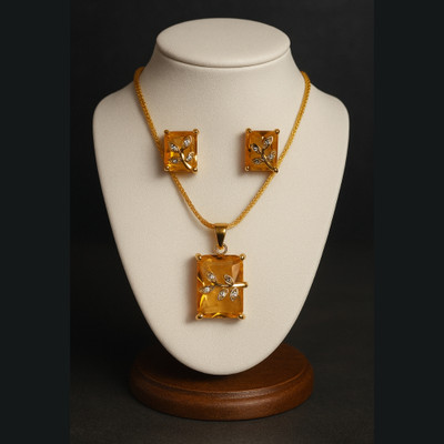 Kyniq Enterprises Black Leaf Gold-plated Cubic Zirconia Alloy Pendant Set