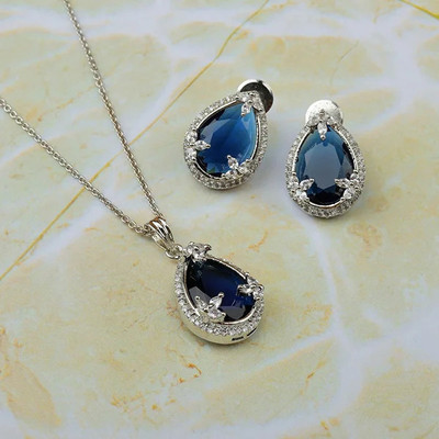 Sanskriti Fab Elegant modern pandant set with earrings Alloy Pendant Set