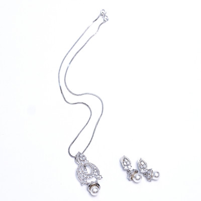 SIZZLE JEWELS Silver Diamond Stainless Steel Pendant Set