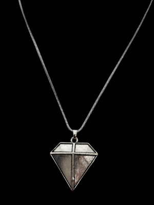 PINKCITY SHOPEE TRENDY DIAMOND SHAPED SILVER HAND-MADE DESIGN PENDANT WITH CHAIN Brass Locket Set
