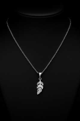 Khatushyamg Elegant Silver Leaf Pendant Necklace for Women | Stylish Fashion Chain Stainless Steel Pendant Set