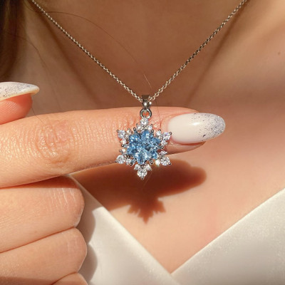 Zarkan Zarkan 925 Hallmark Silver Beauty Snowflake Pendant Rhodium Cubic Zirconia Sterling Silver Pendant