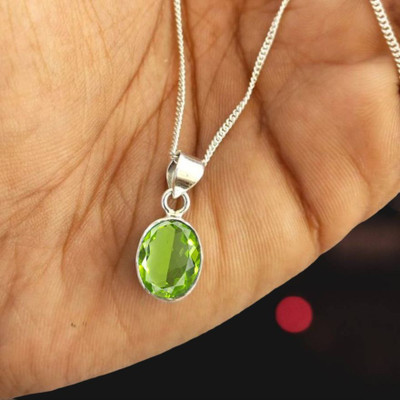 Chopra Gems Peridot Pendant Semi Precious Peridot stone Astrological Purpose for unisex Silver Peridot Brass