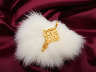 Pretty Queen Forming Plated Big Size Floral Pendant/Dollar For Chains For Women/Girls,1 Gram Gold-plated Copper, Brass Pendant