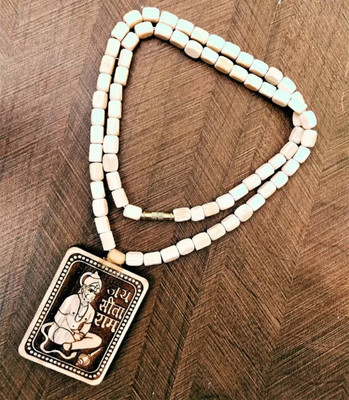 Malas Collection Original & Natural Wood Tulsi Kanthi Mala With hanuman Jay sita ram Wood Locket Set