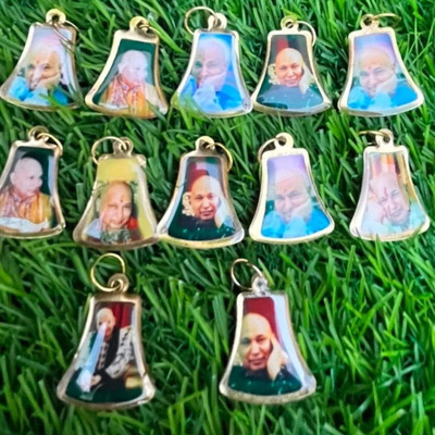 GURUJI CREATION Brass Metal Locket