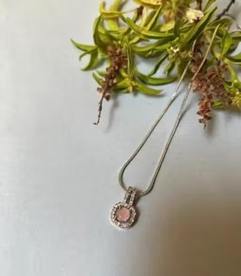 JRISSY Square Frame Pink Pendant with Sparkling Stones Silver Alloy Locket