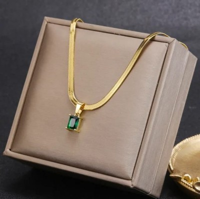 vien Square Green Zircon Pendant Necklace Women's Classic Luxury Girls Jewelry Chain Gold-plated Stainless Steel Pendant