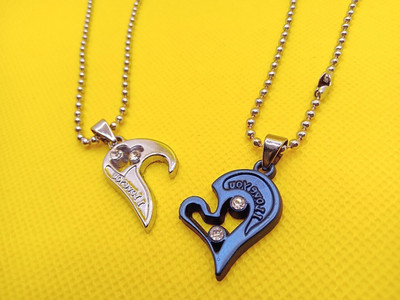 Teeragaj C 894_RR JSE-VR-NELA DIL_190 Stone Pendant Set