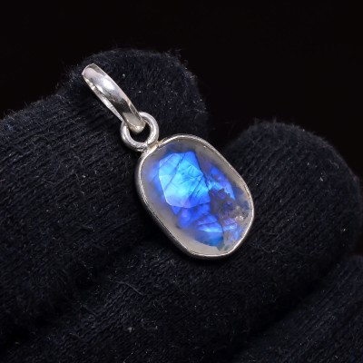 Silver Aura Creations Silver Moonstone Crystal, Stone, Sterling Silver Pendant