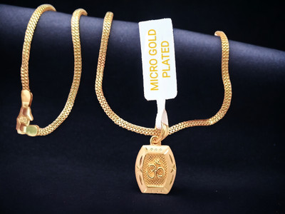 DIVS FASHION OM WITH RECTANGLE SHAPED DESIGN WITH CHAIN Gold-plated Brass Pendant Set