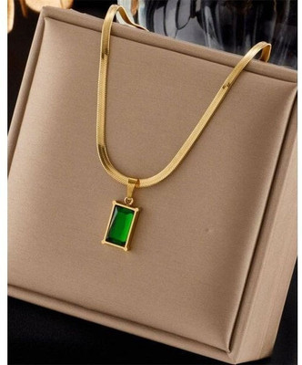 Lady Raiment Anti-Tarnish Snack Chain With Green Stone Pendent Necklace For Women Gold-plated Stainless Steel Pendant