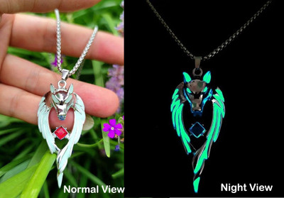 Teeragaj Wolf Glow in the Dark Pendant for Men and Women, Glowing/Radium Wolf Locket Silver Stainless Steel Pendant