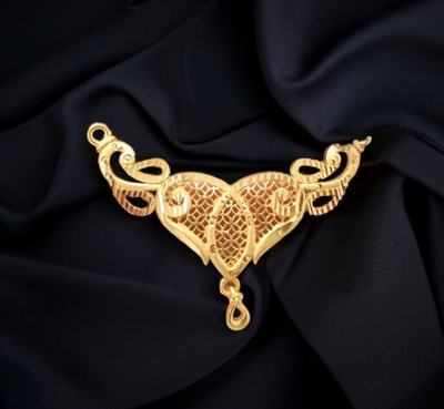 DIVS FASHION MANGALSUTRA PENDANT WITH JALI WORK DESIGN Gold-plated Brass Pendant Set